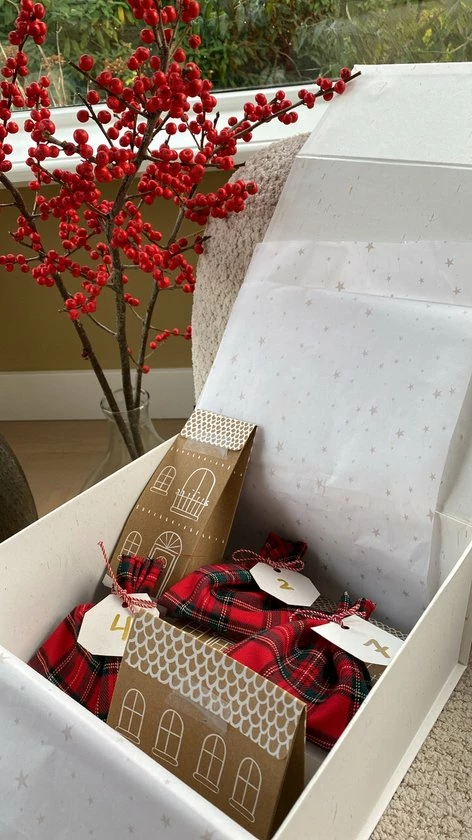 Nieuw 👍 Pat's Jewels Adventskalender 20220 - Adventskalender Vrouwen - Adventskalender Sieraden - Goud ✔️ 2 Nieuw 👍 Pat's Jewels Adventskalender 20220 - Adventskalender Vrouwen - Adventskalender Sieraden - Goud ✔️