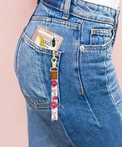 Beste deal 🥰 Mycramé 2 Stuks Nek En Pols Lanyard Sleutelhanger Keycord Met Badgehouder - Universeel Telefoonkoord/Telefoonketting - Pashouder/Kaarthouder Met Keykoord - Houder Voor Kaart/Sleutels - Telefoon/GSM Koord - Sleutelkoord -Transparant ID Pashouder Ketting 👍 -A-journal shop 550x550 337